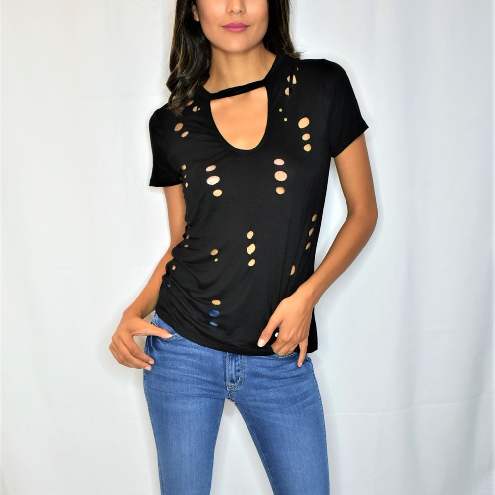 Black tee shirt